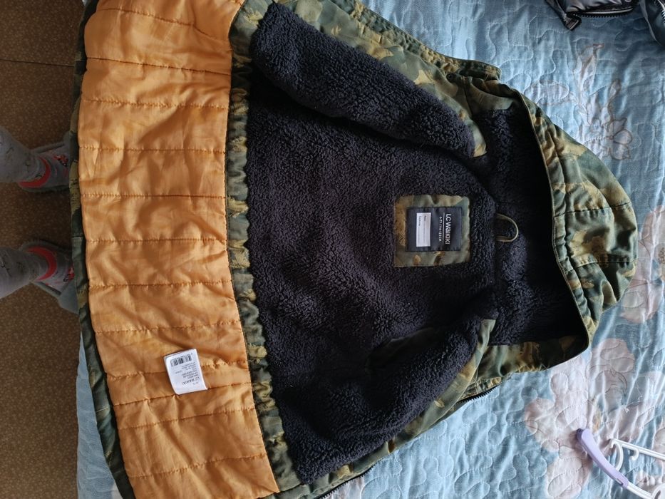 Продается утепленная куртка для мальчика