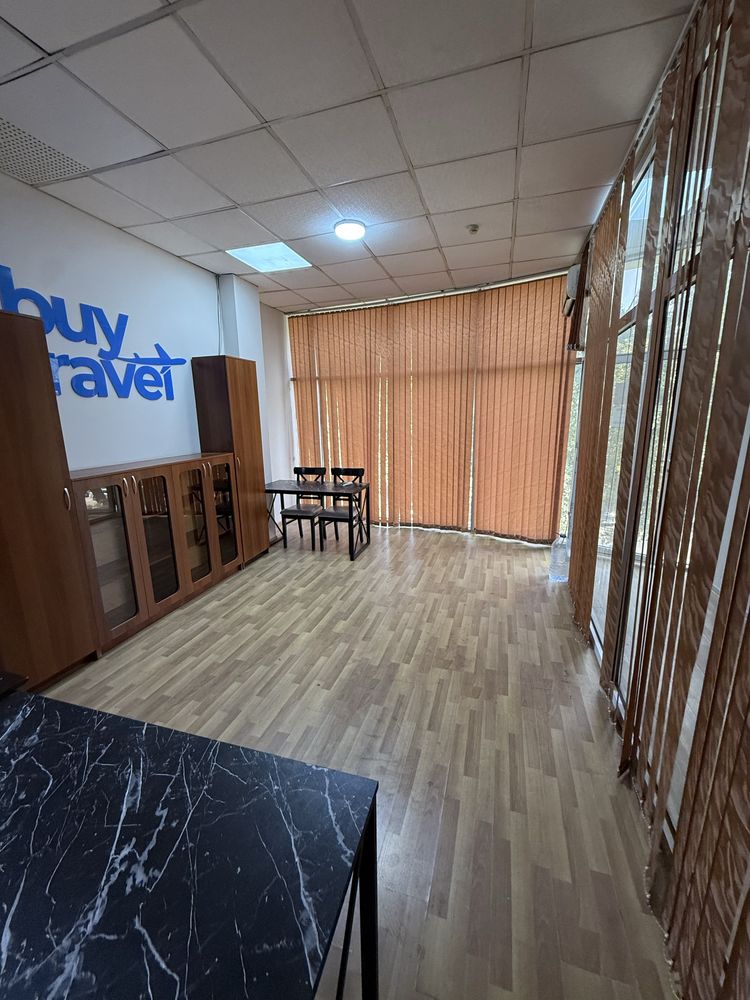 Сдается офис 30м2 ориентир памятник гагарина 3й этаж