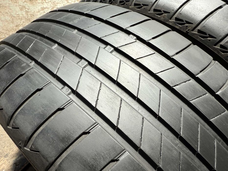 2x Anvelope Vara 235/45 R18 - Bridgestone Turanzza T005