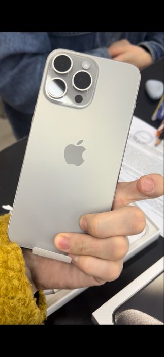 Продается Iphone 15 pro max 1 Tb EAC