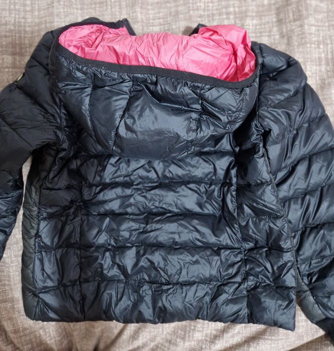 Детски якенца Guess за момиче