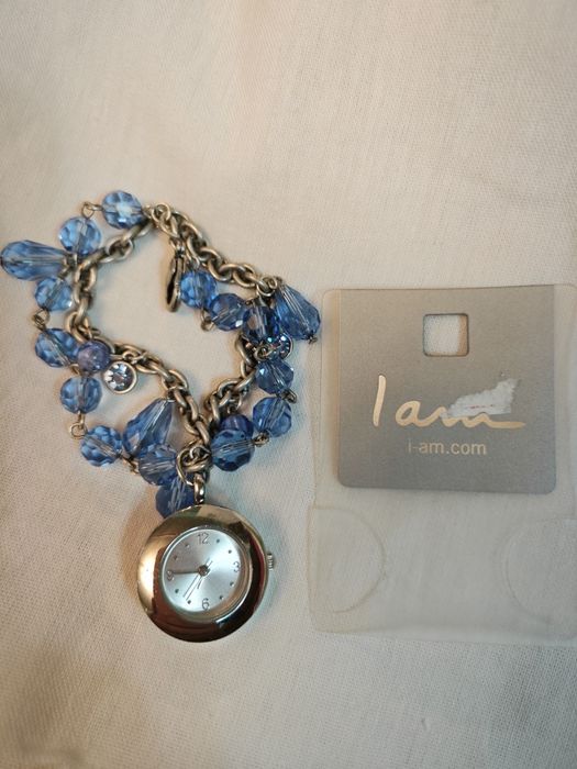 Часы с браслетом новые женские