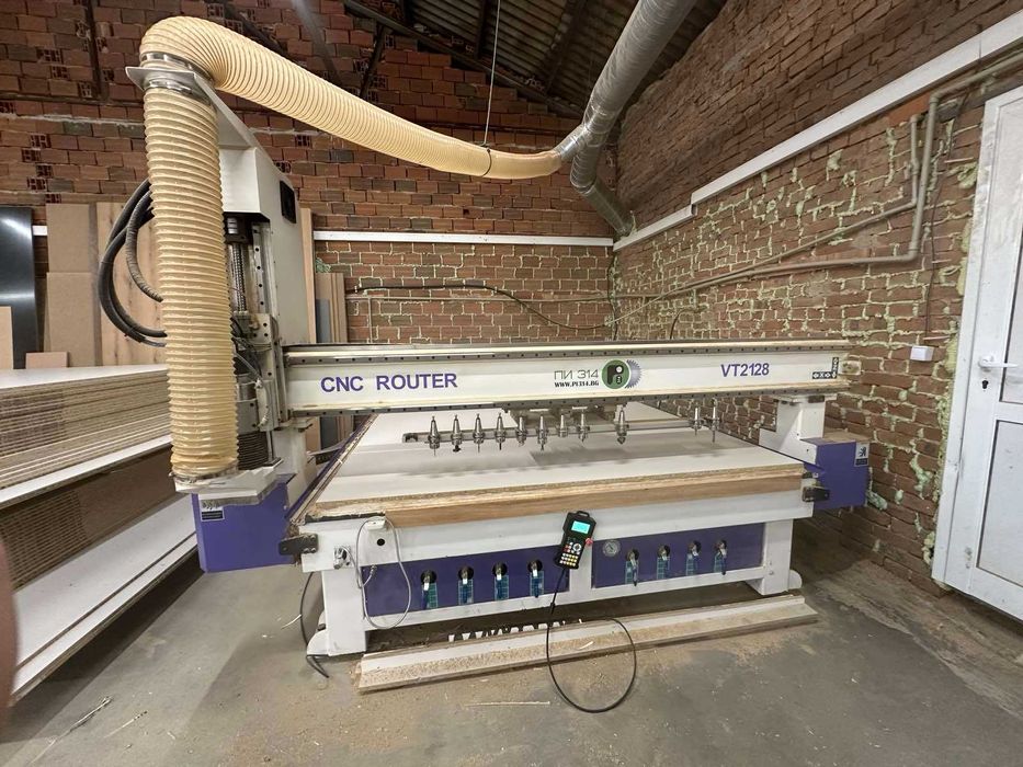 Продава се CNC машина