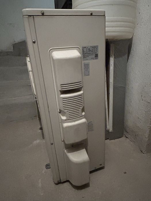 Хиперинвенторен 1800 BTU + мулти сплит външно тяло