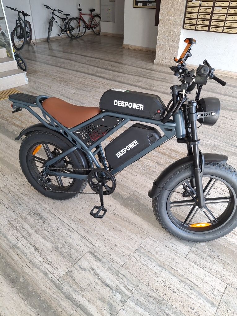 Vand bicicleta electrica motor 3000 w baterie 48v cu 60ah roti 20 inch
