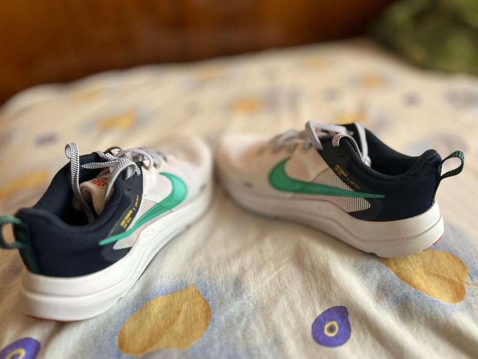 Дамски маратонки NIKE