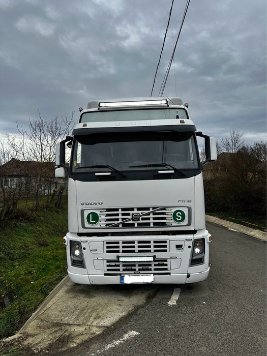 Ansamblu Volvo+Schwarzmuller