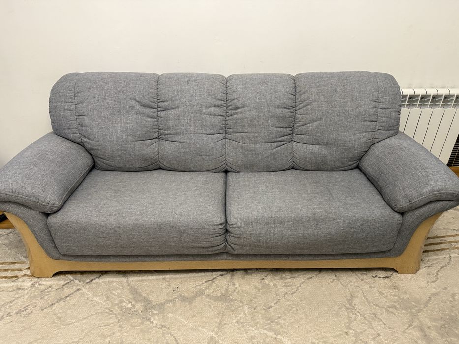 Диван и два кресла