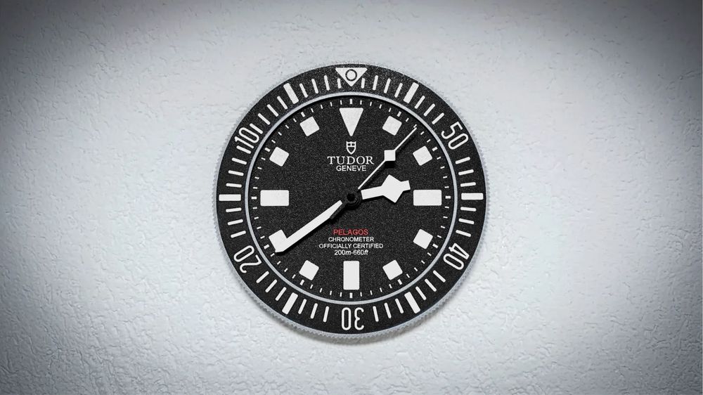 Стенен часовник в стил Tudor Pelagos
