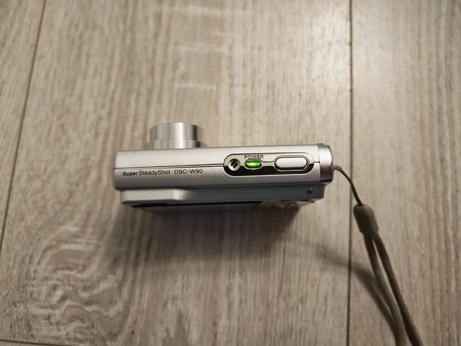 Sony CyberShot DSC-W90 (aparat foto / video)
