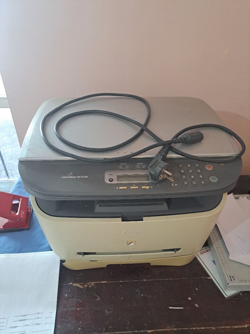 Принтер LaserBase MF3228
