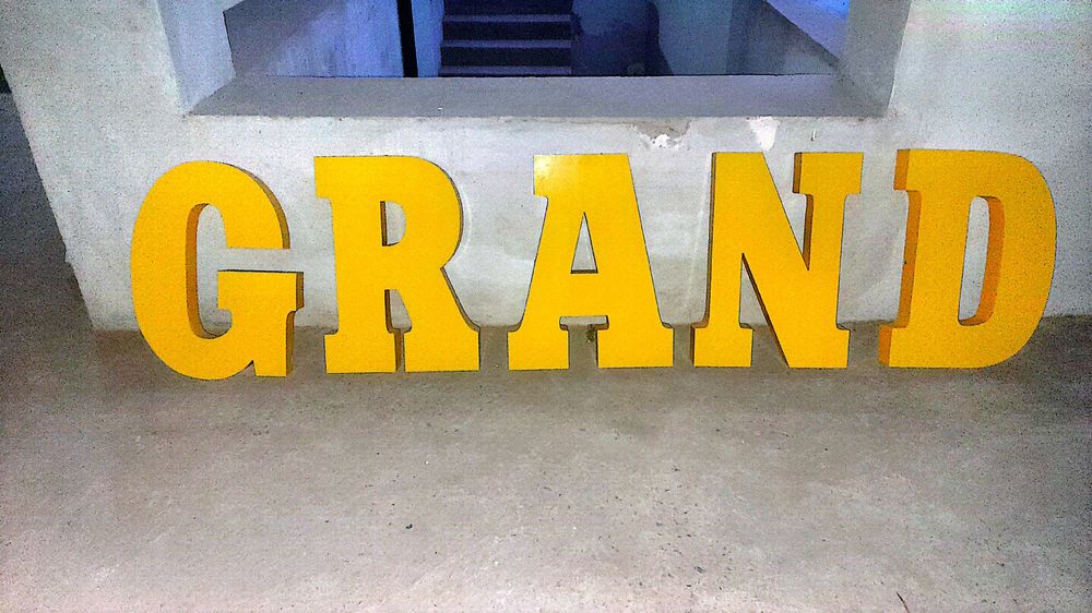 Буквалар сотилади арзон нархда 1см 3000 сумдан