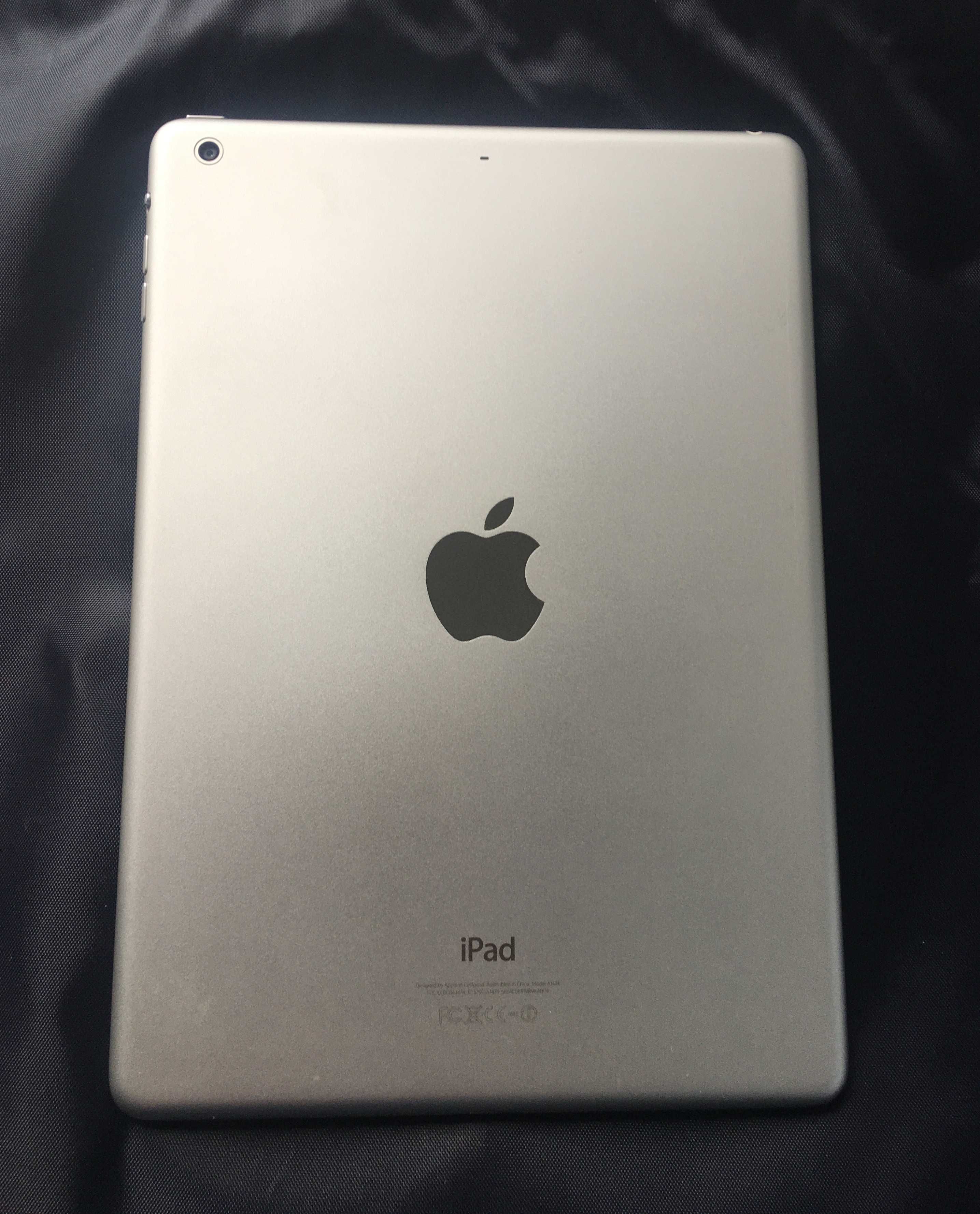 Таблет iPad Air (A1474) - WIFI