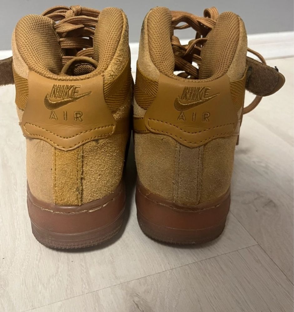 nike air force 1 lv8 3