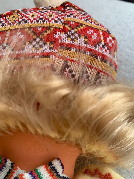 Ретро кукла с марка.