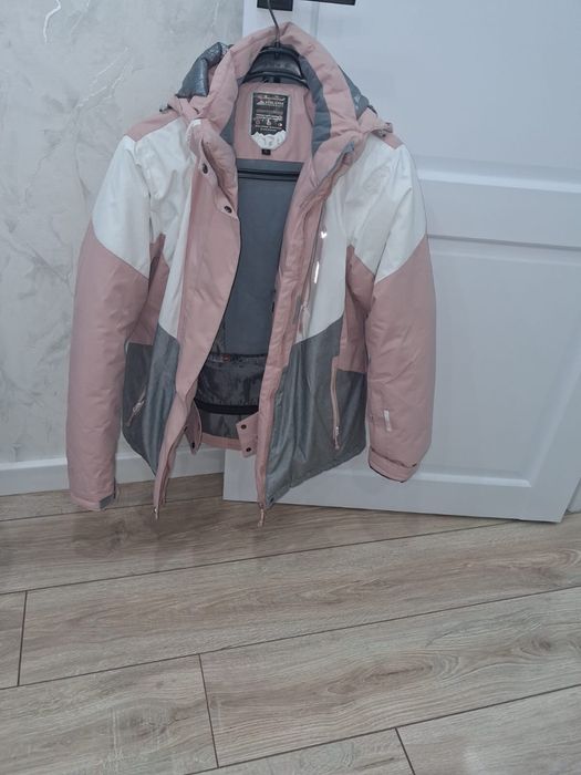 Продам женский лыжный костюм