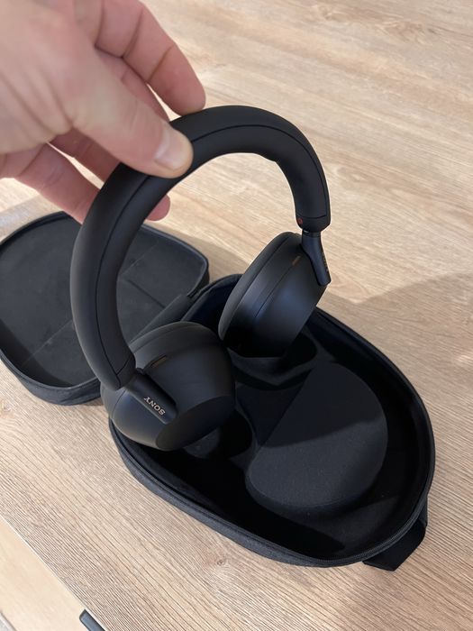 Casti Sony WH-1000XM5