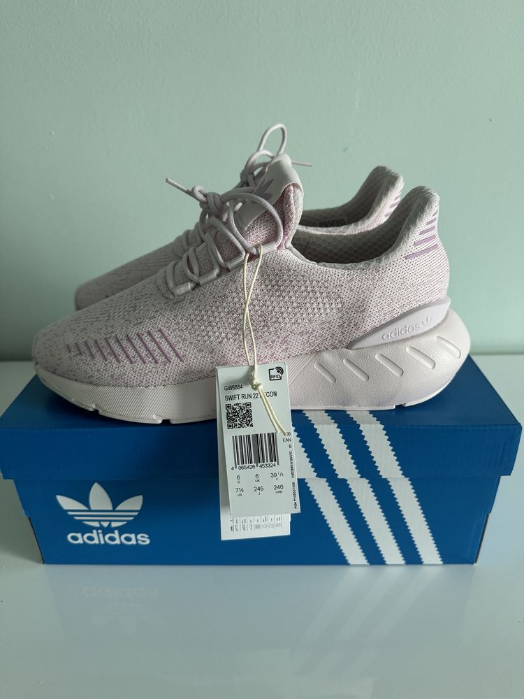 Чисто нови маратонки Adidas