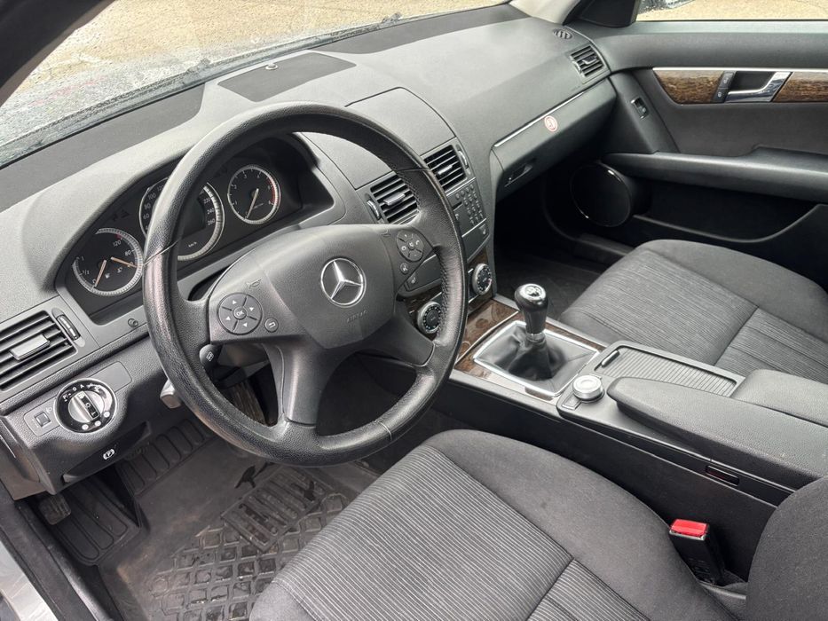 Vand Mercedes C200 W204 137.000 km reali
