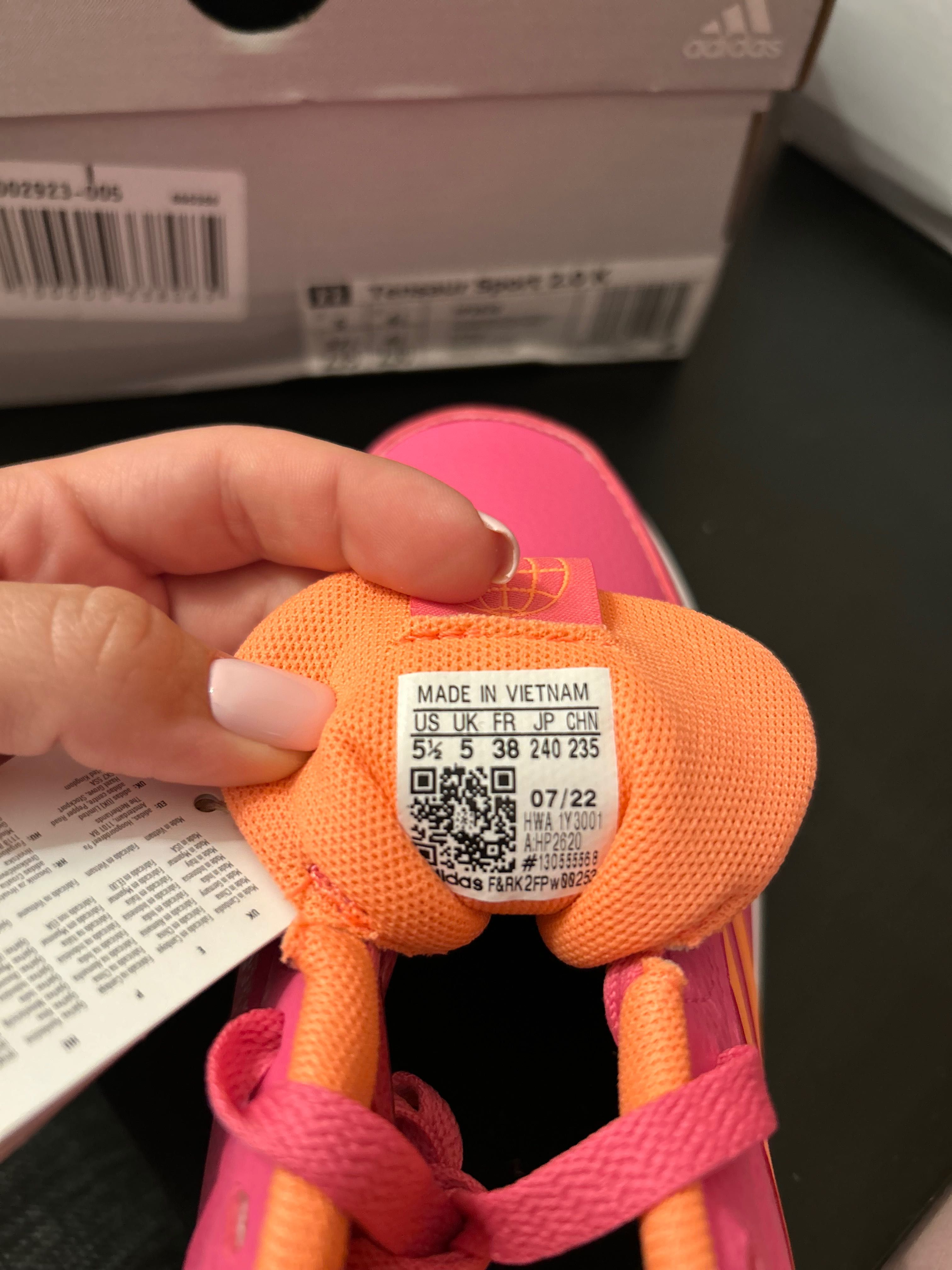 Розови маратонки Adidas
