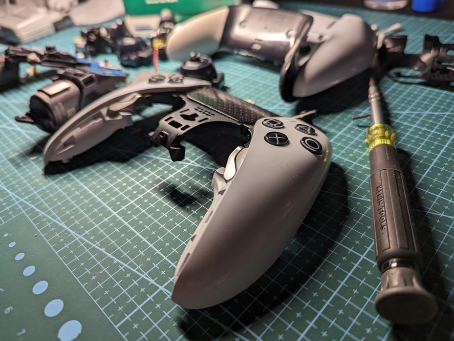 Ремонт геймпадов / джойстиков PS5