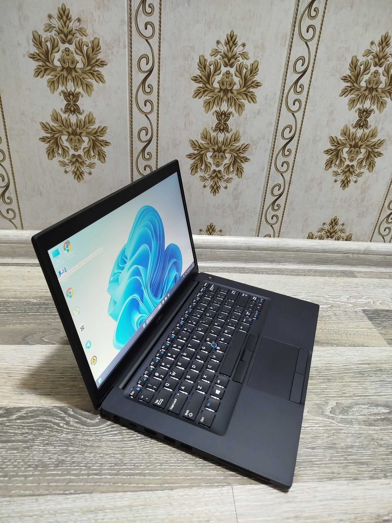 Dell Latitude 7490 – Tezkor, Ishonchli, Professional! 8/256gb