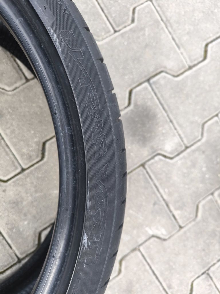 2 бр. Летни гуми VREDESTEIN 225/35R19