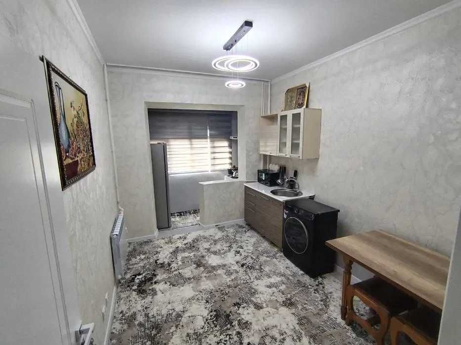 Сдаётся кв Комолон Миллий бог 2/1/5 ро-н Шайхантахурский 191*