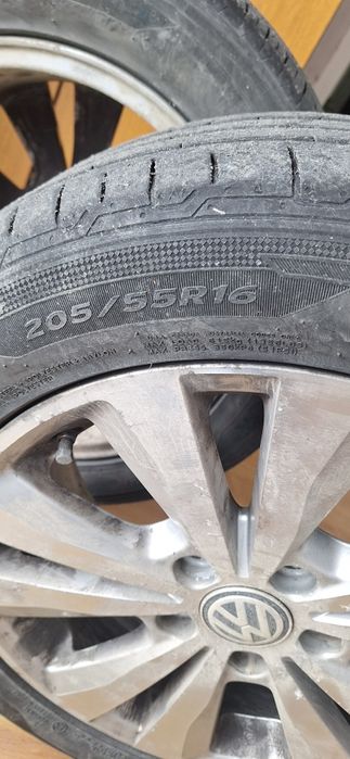 Cauciucuri 2 bucăți 205/55/16 dot 2019 și 4 bucăți 215/45/17 dot 2017