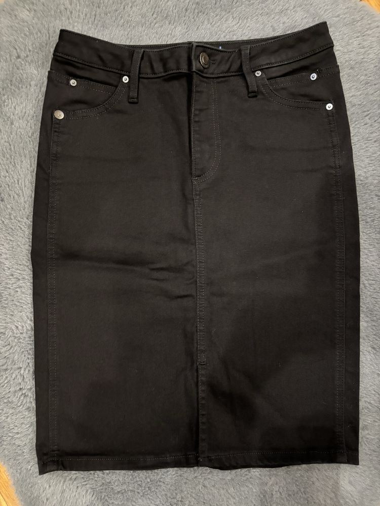 Пола Calvin Klein