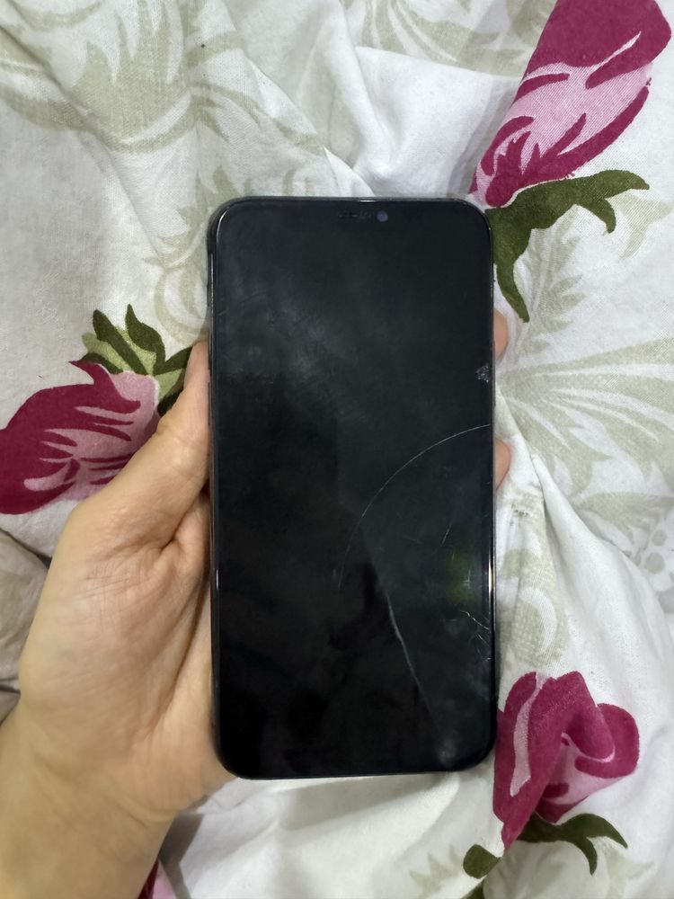 Айфон 11 pro продам