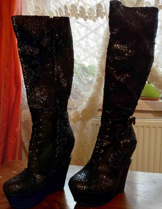 Cizme de ocazie pentru femei