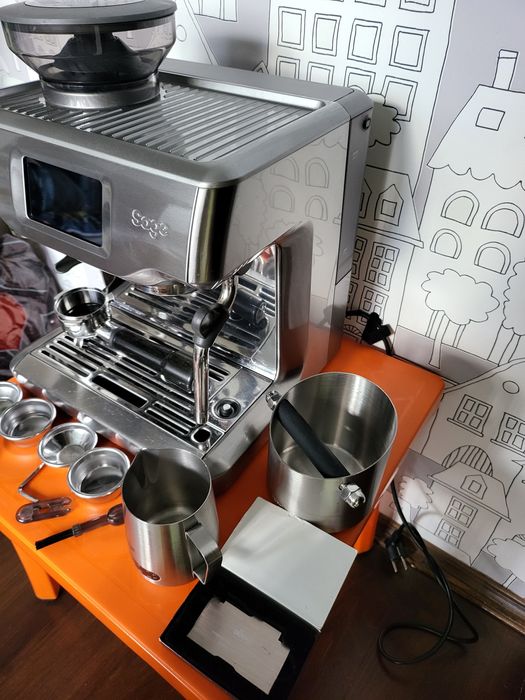 SAGE Barista Touch Кафемашина Еспресо машина с дисплей и ръкохватка