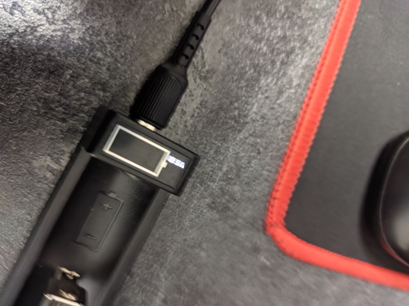 Универсальное зарядное устройство XTAR ANT MC1 Plus USB