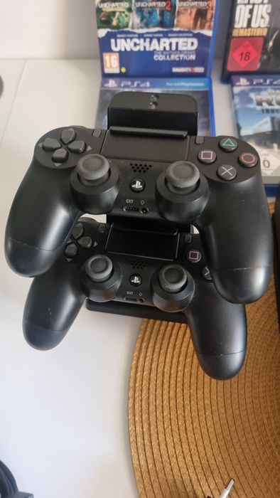 Divertisment distracție cu PS4 cu accesorii full best