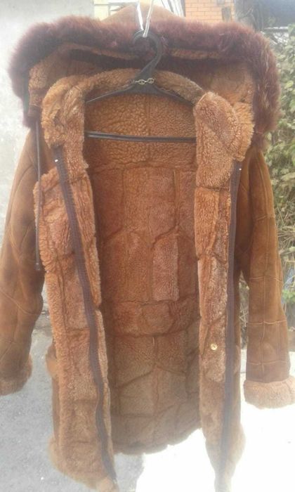 Дубленка женская подростковая, натуральная кожа, р-р 40 - 42, капюшон