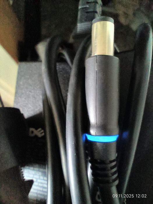 Зарядно Dell 130W