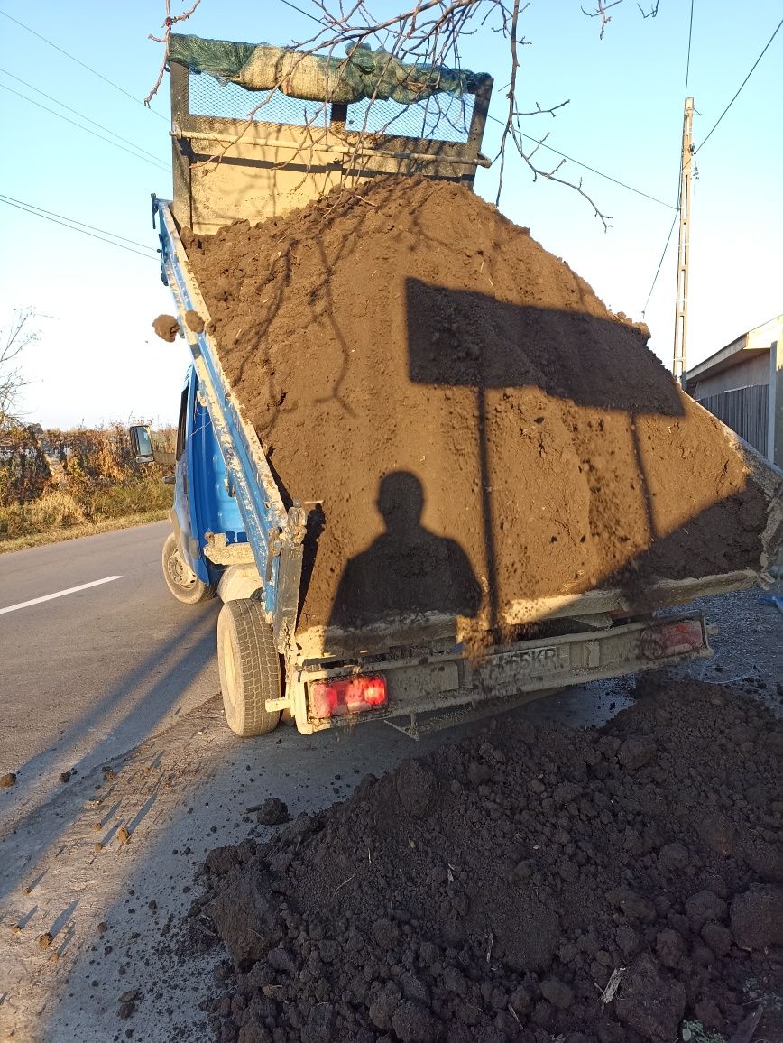 Mraniță. Pamant vegetal( Pamant negru+ umplutura). Îngrășământ natural