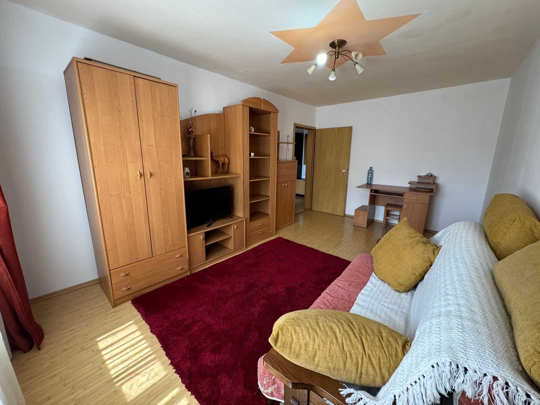 Apartament 2 camere Torontalului/Orsova, etaj 3, izolat, decomandat