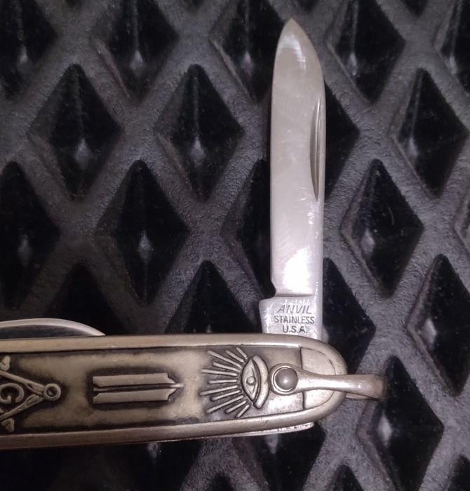 Продам американский масонский сувенирный нож ANVIL