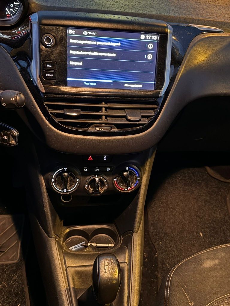 Peugeot 208 2018 Facelift 1,2Benzina
