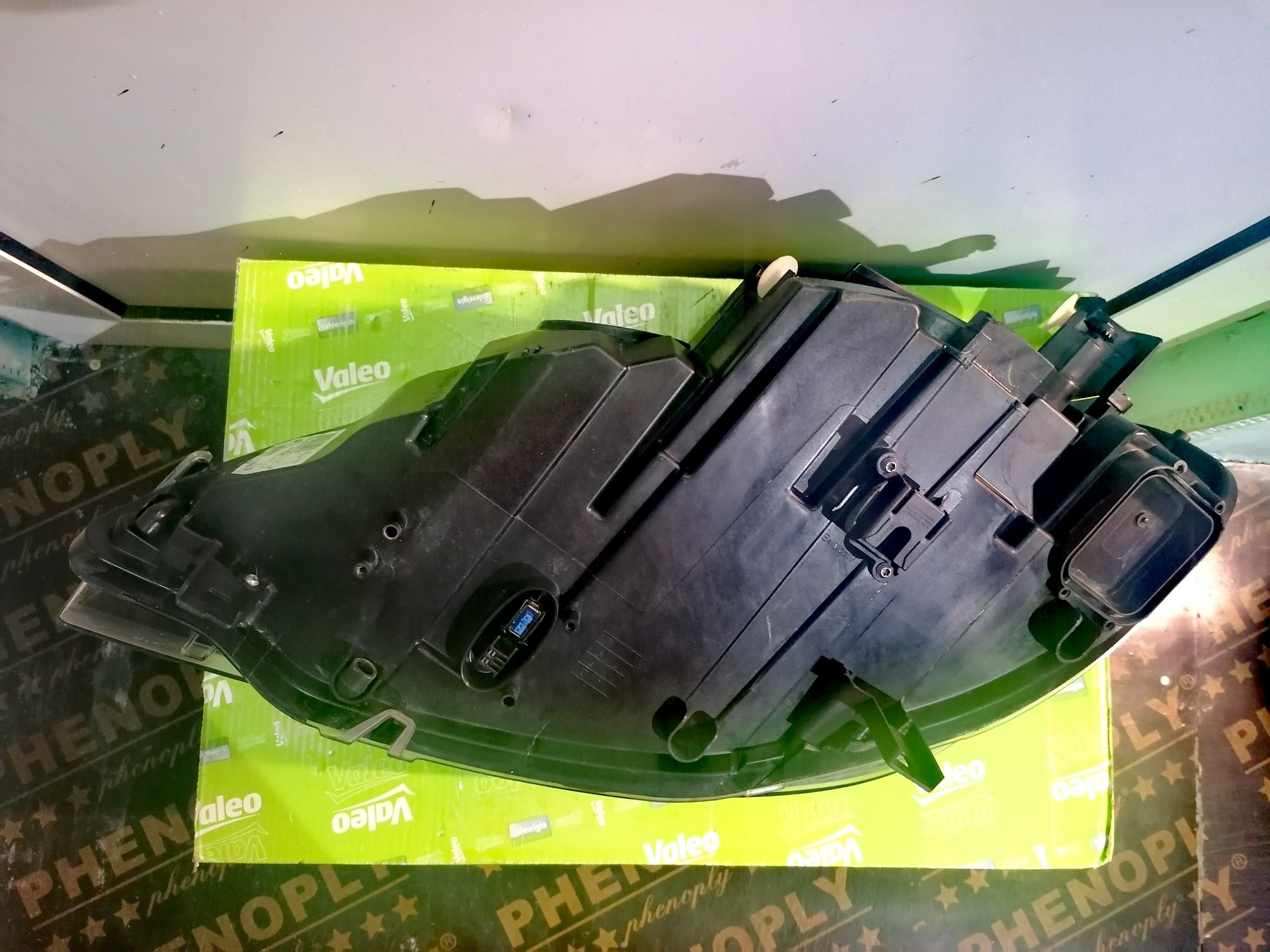 Фар Фарове за БМВ Х6 Е71 Е72 Х5 М Е70 / BMW X6 E71 E72 X5 M E70 Bi-Xen