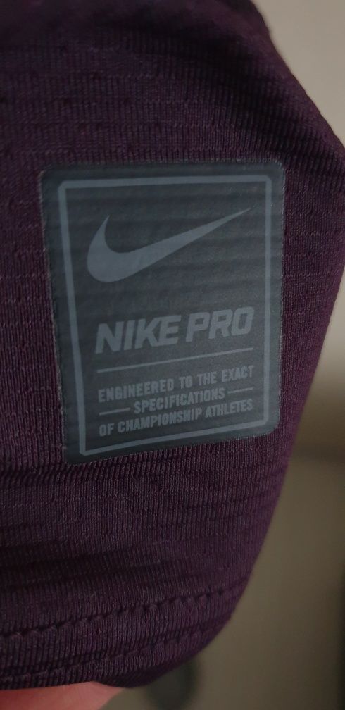 Nike PRO Fitted Hyper Cool Mens Size S НОВО! ОРИГИНАЛ! Мъжка Тениска !