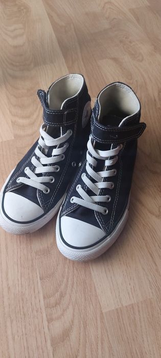 Converse, nr 34 purtati un sezon
