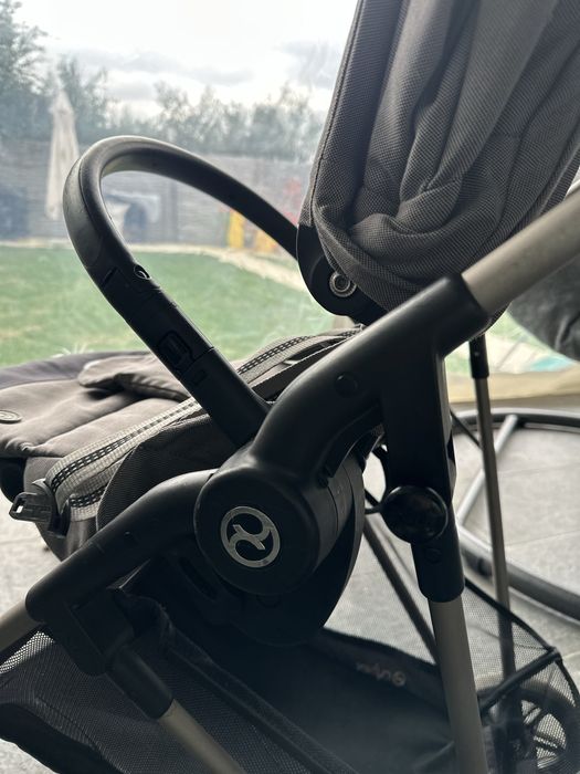 Cybex Melio Soho grey cu husa de ploaie si suport pahar