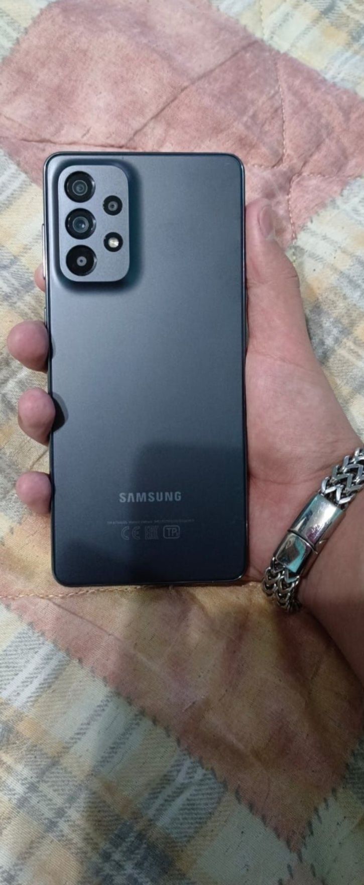 Продам Samsung A73 5G