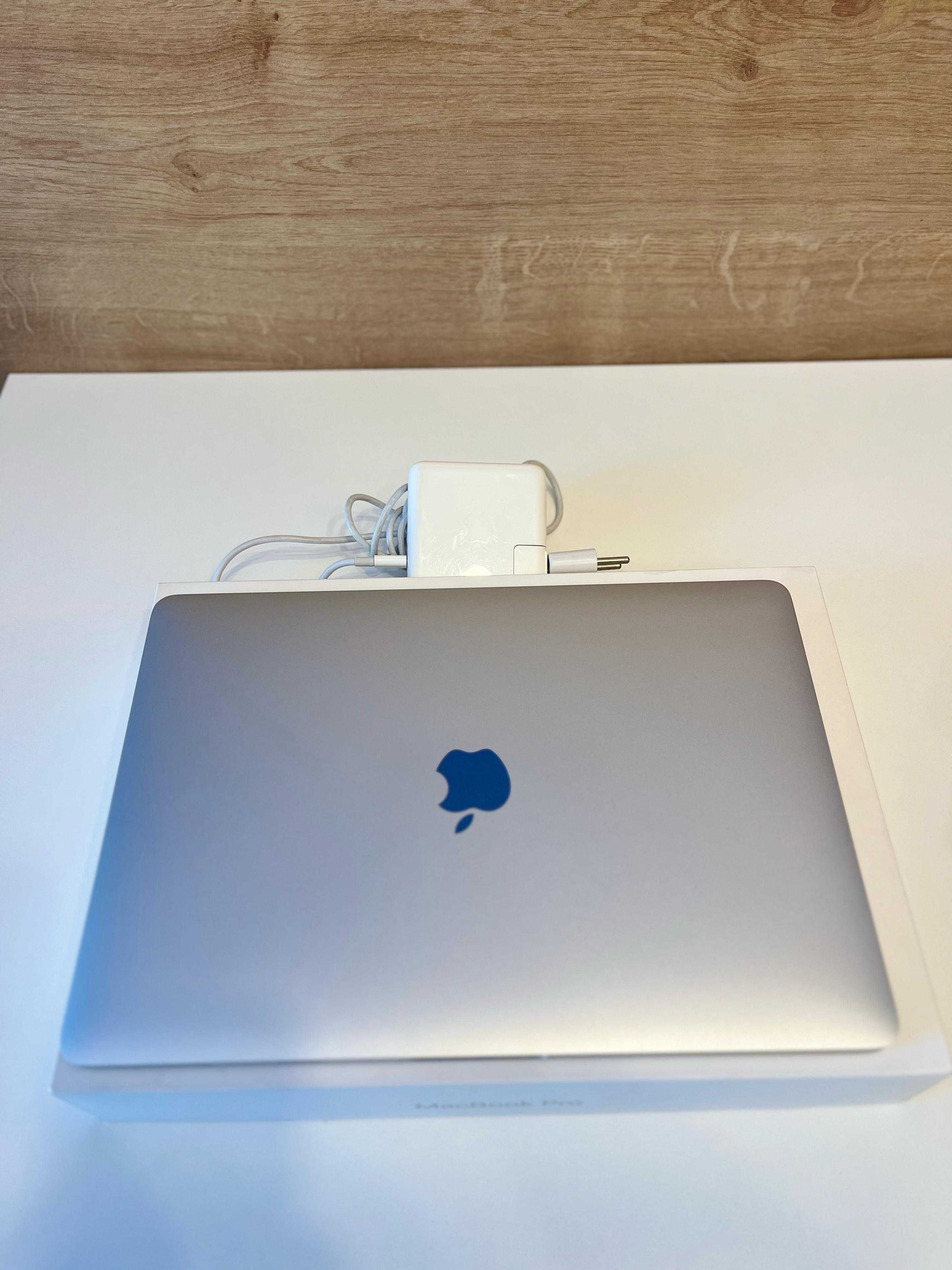 MacBook Pro (13-inch, 2017, Two Thunderbolt 3 ports), stare excelenta