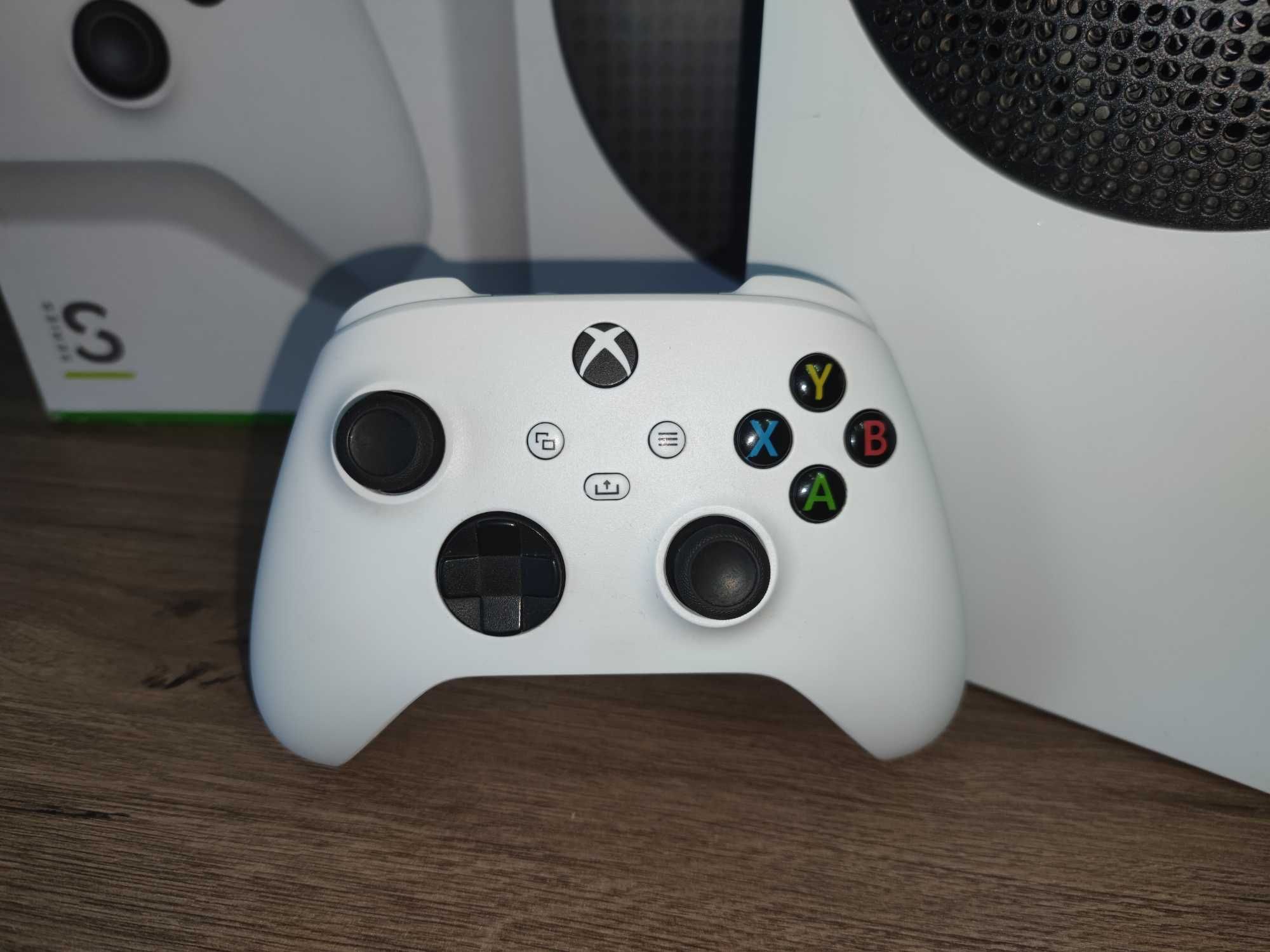 Xbox Series S + Controller