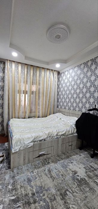 Продам 2 ком Юнусабад 19 квартал