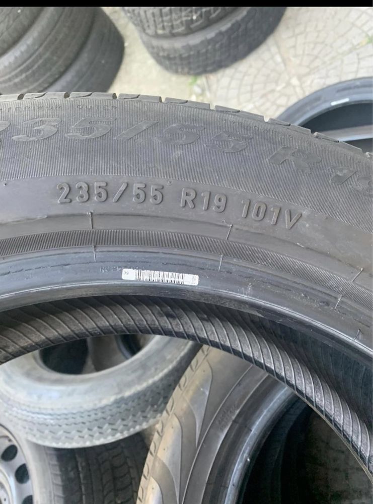 235 55 19 летни гуми дот18 4 броя Pirelli 5-6мм